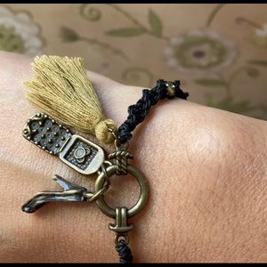 Lady boss (phone|heel) braided bracelet